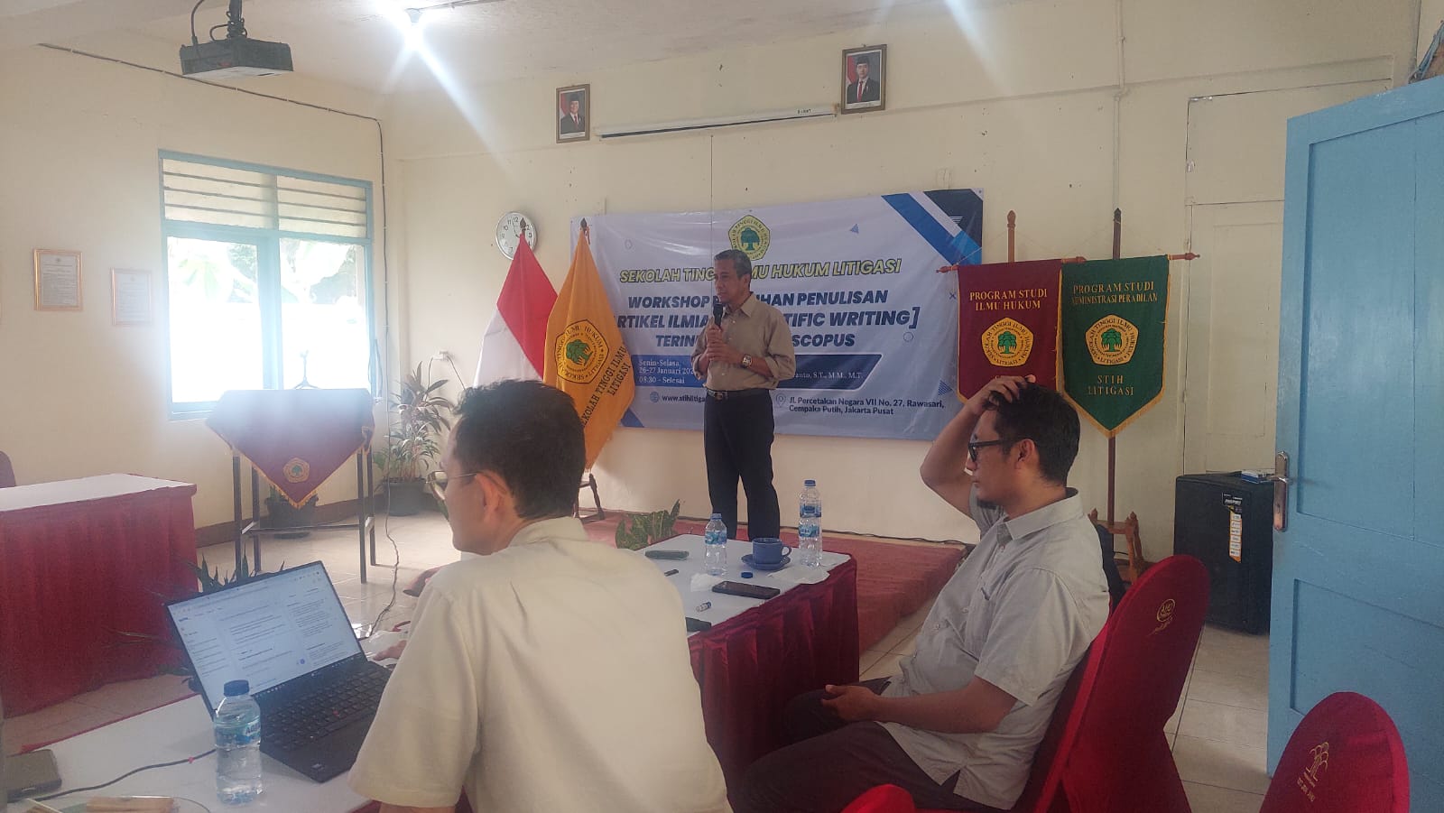 BinTek Penulisan Jurnal Ilmiah melalui metode IA